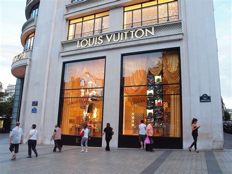 louis vuitton outlet paris